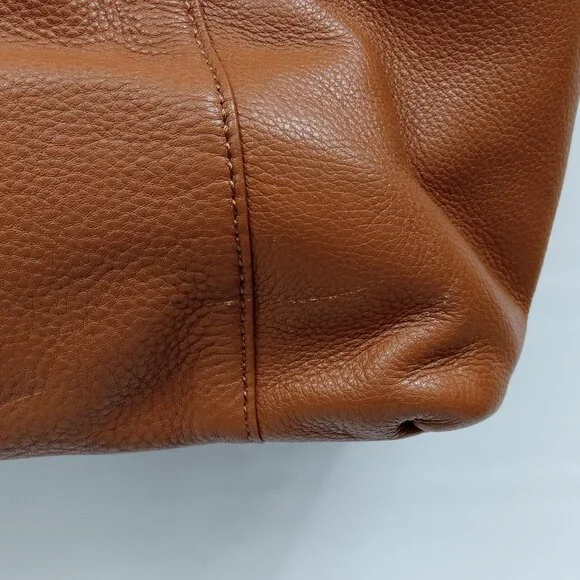 Michael Kors Jet Set Tan Tote Bag - Picture 5 of 14